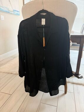 Kona Sol Black Sheer Button-Front Shirt